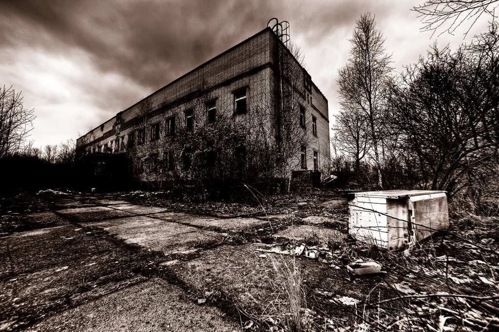 Hauptquartier Hof Abandoned_Milovice_3_by_Yupa