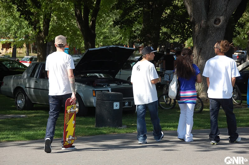 6EME BBQ ANNUEL DU CLUB DE LOWRIDER LUXURIOUS DE MONTREAL - Page 2 Bbq112