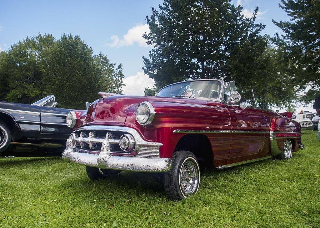 8EME BBQ ANNUEL DU CLUB DE LOWRIDER LUXURIOUS MONTREAL - Page 2 Luxurious-car-club-lowrider-bbq-pics-gallery-canada-montreal-1CALO9D8J