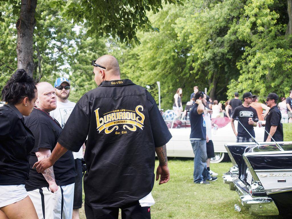 8EME BBQ ANNUEL DU CLUB DE LOWRIDER LUXURIOUS MONTREAL - Page 2 Luxurious-car-club-lowrider-bbq-pics-gallery-canada-montreal-1CANB1Q62