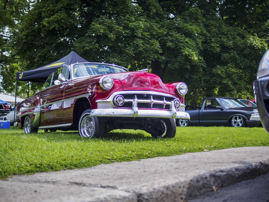 8EME BBQ ANNUEL DU CLUB DE LOWRIDER LUXURIOUS MONTREAL - Page 2 Luxurious-car-club-lowrider-bbq-pics-gallery-canada-montreal-1CATOZEM9