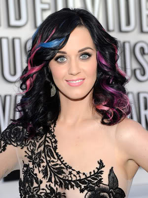 طلبآت صور المشششآهير =) Katy-Perry-prombeauty-121510-mdn