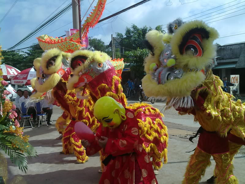 khai trương ngân hàng nam á và nhà phát hành sách 06102011376