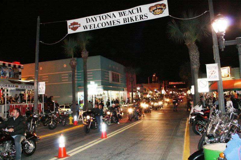 Daytona Beach Biketoberfest 11d4d469