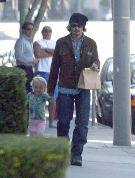 Johnny Depp - Página 2 Daughter