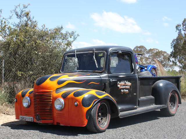 Cool pick up Commer Commer002