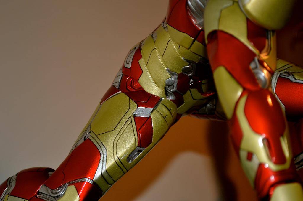 IRON STUDIOS: IRON MAN 3 MARK XLII LEGACY REPLICA  1/4 SCALE DSC_0174-2