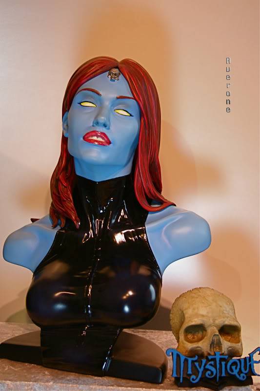 MYSTIQUE Legendary scale bust IMG_8185