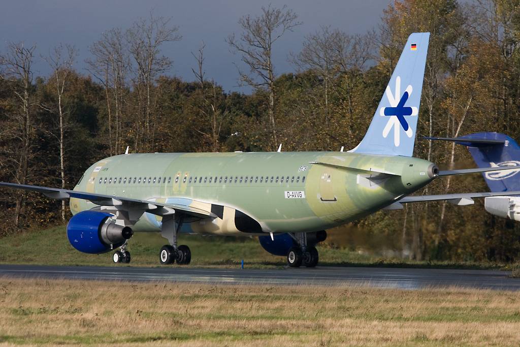 Airbus A320-214SL Interjet XA-LHG / D-AVVG le 08.11.13 IMG_9210_zps53e28ca3