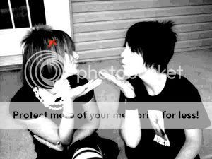 EMO LOVE Z32992564