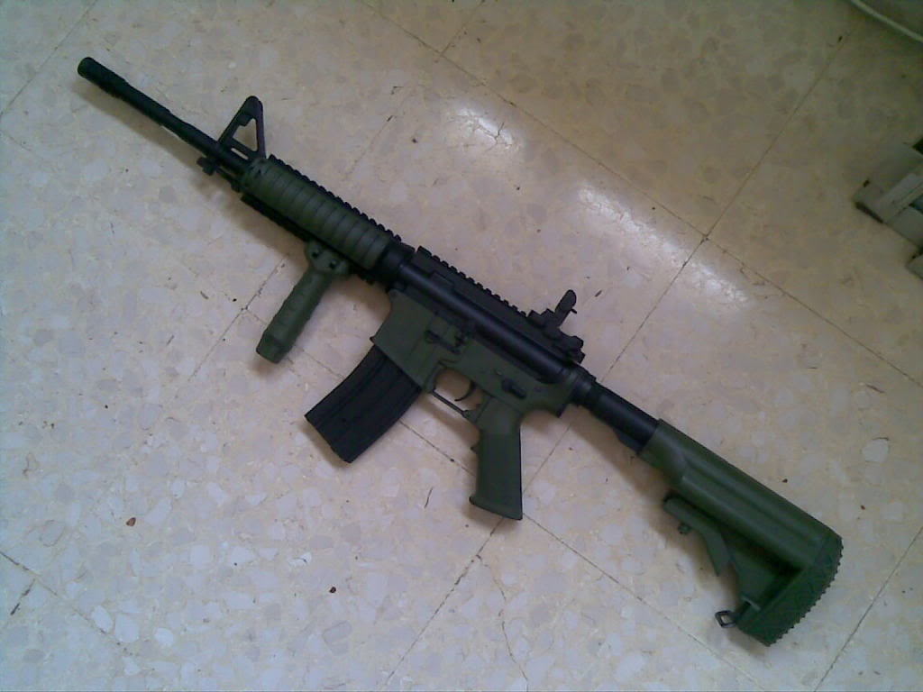 Mi M4 CQB-R y mi Beretta M92F 07082010