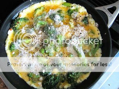 SEPTEMBER 2015 ...What's for Breakfast / Lunch  - Page 2 Broccoli%20frittata2