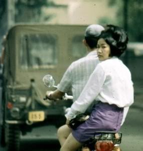 [I ♥ Sài Gòn] Một chút về thời trang Sài Gòn xưa ^^ Saigon1967HDss50