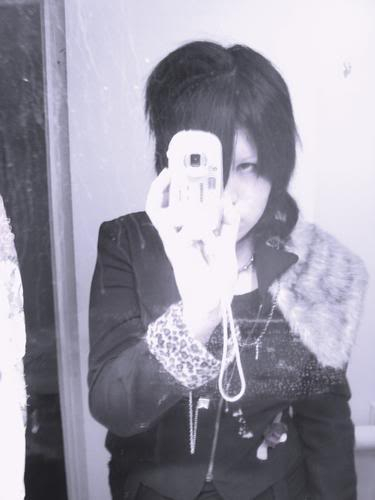 ~YuMi-ChAn~ , mi amiga Visual kei! *.* 1196040882_f