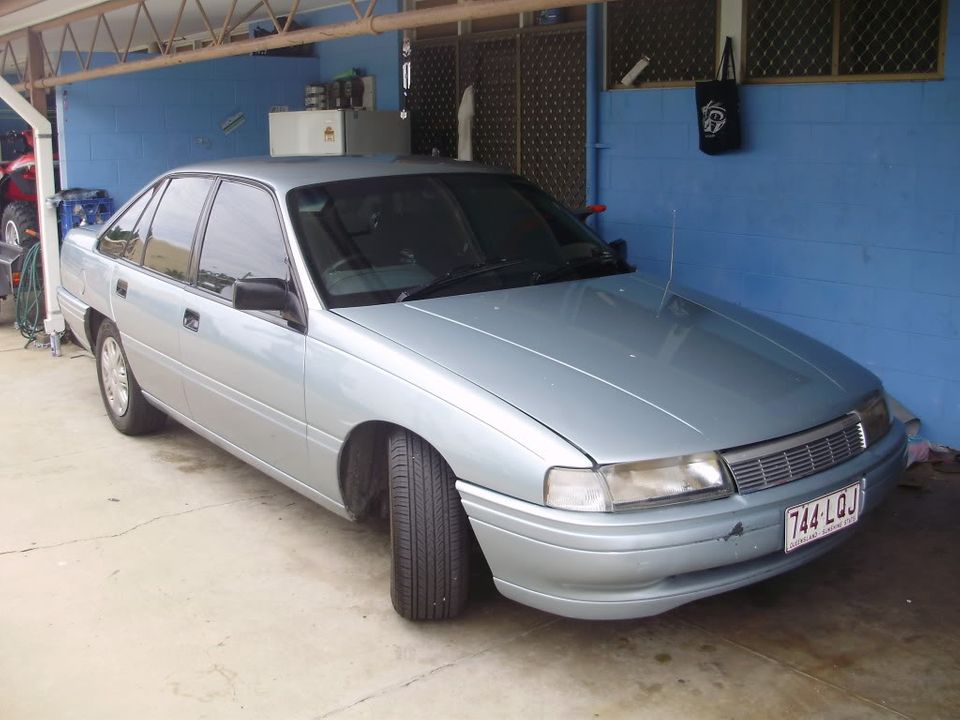 new car wit A/C P1100253