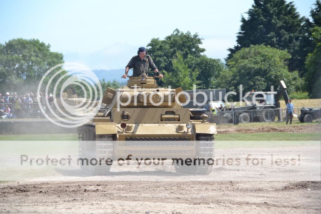 Tankfest 2013 DSC_1017_zps4a9109a7