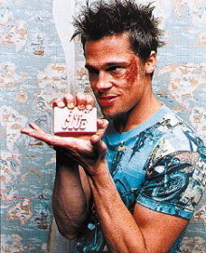 Esas imágenes que nunca utilizaremos.... Brad-pitt-fight-club