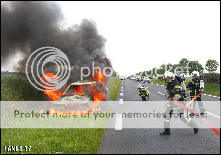 Feu de voiture a Caen (Normandie) + Photo's 19/06/09 _MG_9050copy