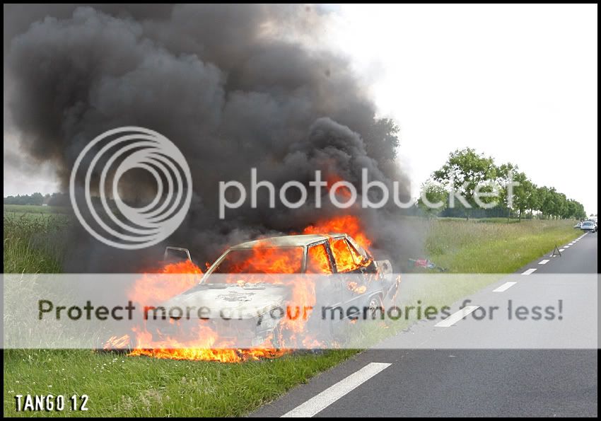 Feu de voiture a Caen (Normandie) + Photo's 19/06/09 _MG_9052copy