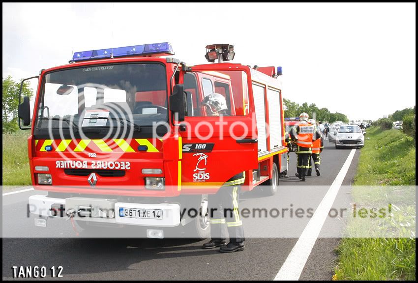 Feu de voiture a Caen (Normandie) + Photo's 19/06/09 _MG_9059copy