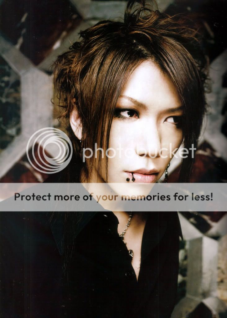 aoi phots Fm06040070eb