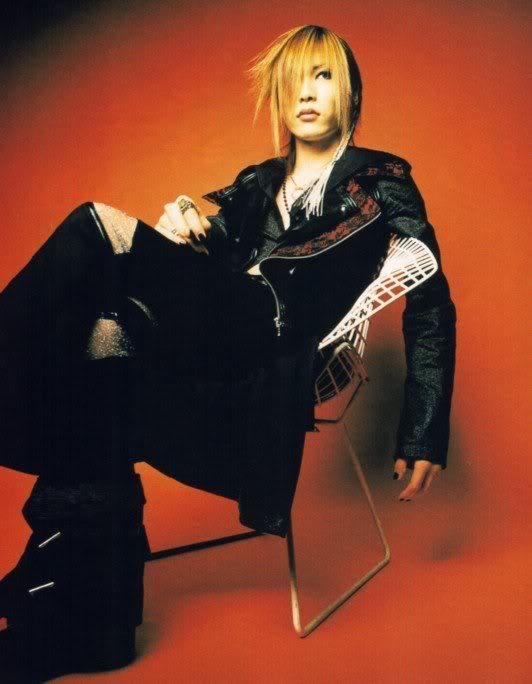 GazettE (Visual kei) - Pgina 12 Uruha-002