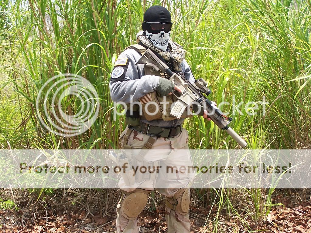 Post your best airsoft outfits and Weapon loadouts here! - Page 4 4694816574_11696c2a66_b