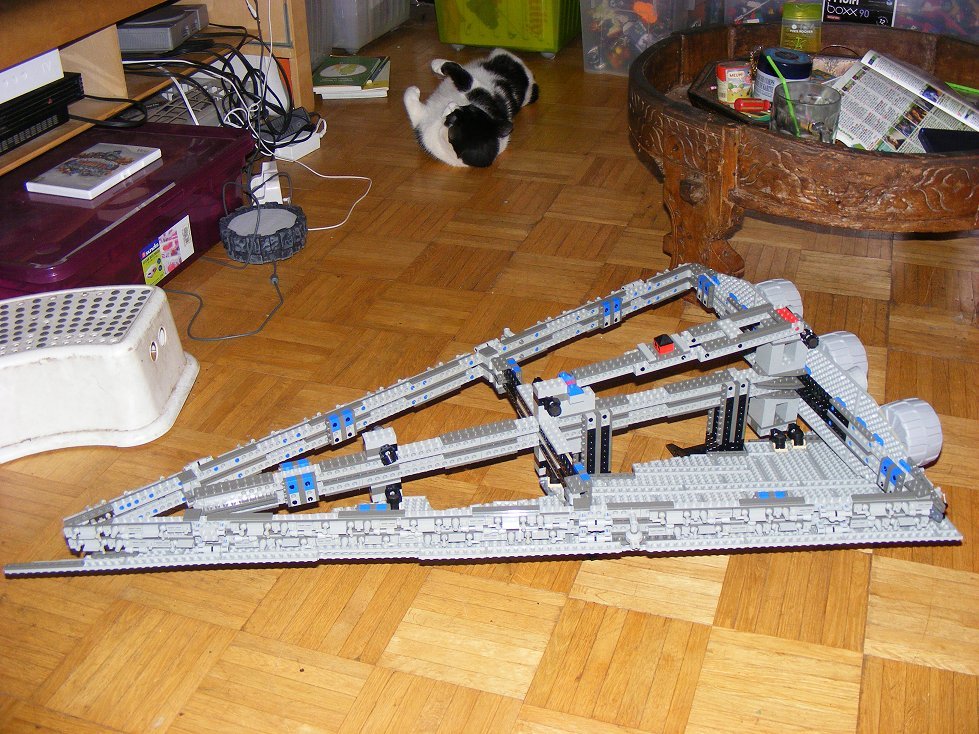 Lego UCS 10030 Star Wars Imperial Star Destroyer 10030-09_zpskp9o6pmt