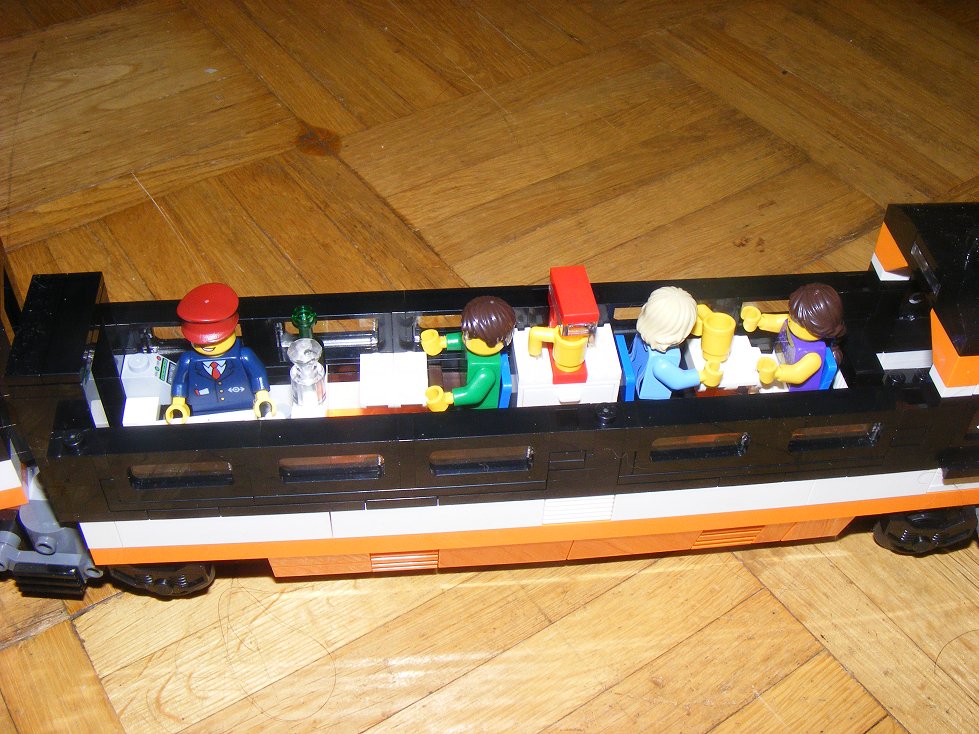 Lego 10233 TGV 10233-14_zpsa318e3e8