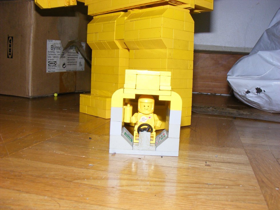 WIP Lego - Page 5 Bonhommejaune2_zpsm9ifw8jy