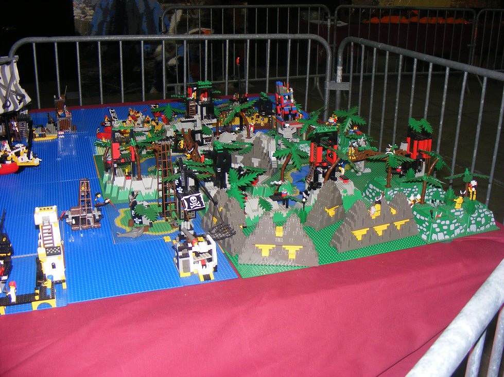 Expo Brickart à Villeurbanne - Page 2 Oct2014-004_zps1b5ea96c