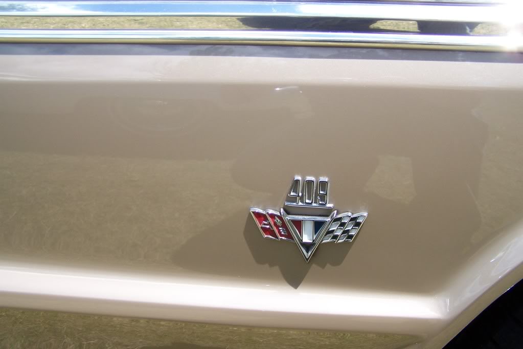 Pontiac Parisienne 409 Stjean038