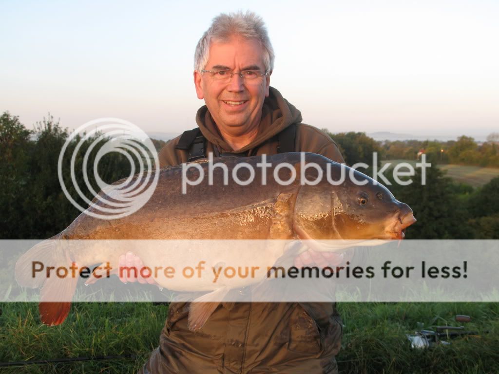 Mr Howard's had one last night - 24lb mirror. IMG_1040