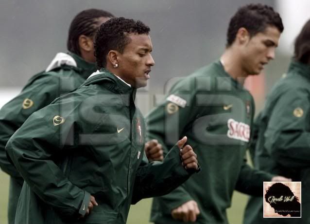 Entrenamiento de Portugal...19/11/2007 EuroCopa Crisnani