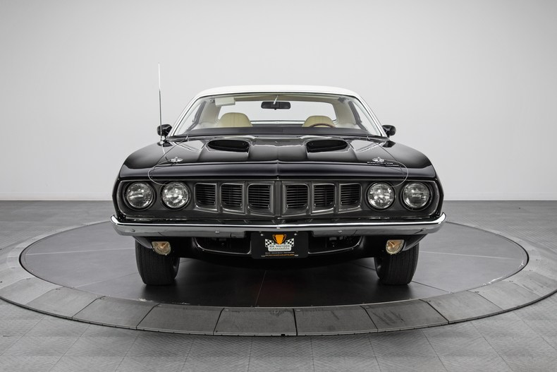 1971 Plymouth Cuda'  1971-Plymouth-Cuda_259829_low_res-Copie-Copie