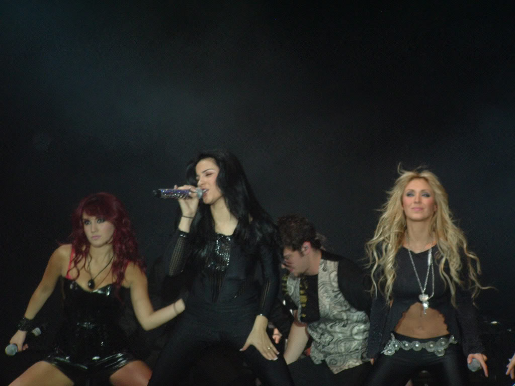 **Galerie oficiala cu RBD in concerte** 004-6