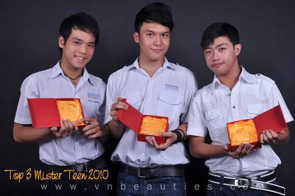 HOT HOT... NHỮNG HÌNH ẢNH ĐẦU TIÊN CỦA BUỔI CHỤP HÌNH HƯƠNG GIANG VÀ TOP 3 MISTER TEEN 2010 13