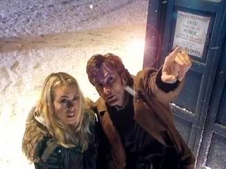 Roses Album Invasion-tennant-rose-tardis-496