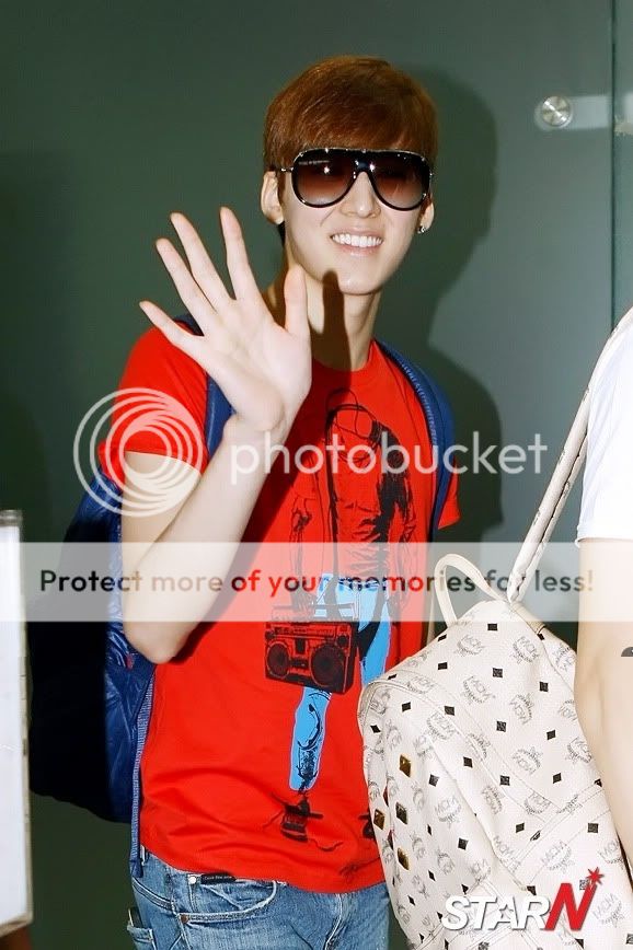 120702 U-KISS @ l'aéroport d'Incheon (vers Macao) 11