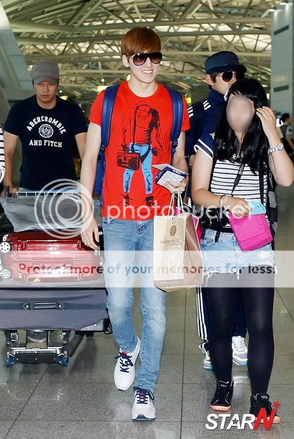 120702 U-KISS @ l'aéroport d'Incheon (vers Macao) 3