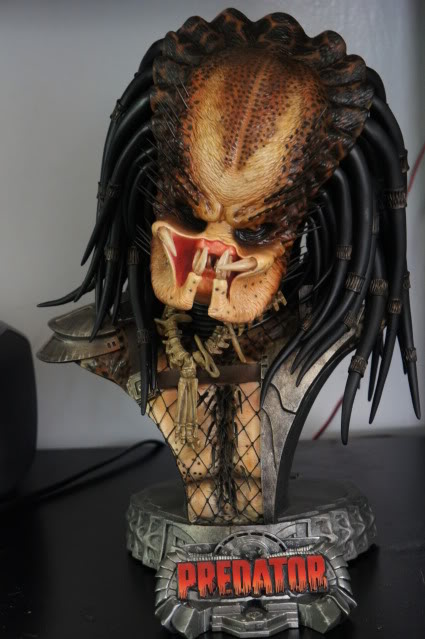 [Sideshow] Predador Legendary Scale Bust - FOTOS OFICIAIS!!! - Página 4 LSBTEETHFINISHMARYKAY019