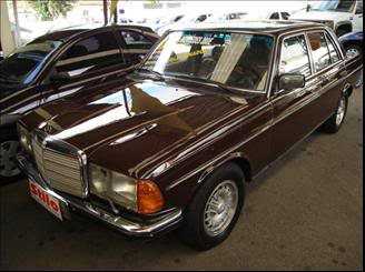 280E W123 1980 - 21.990 reais MERCEDESBENZ-280-E-2_8-SEDAN-6-C-3