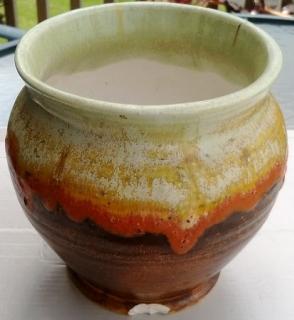 Beach Artware vase, uranium glaze with stamp! Beachuraniumglaze