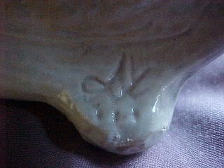 Salt glazed bottle potters mark help - Question resolved.....Pamella Annsouth Bottle1-1