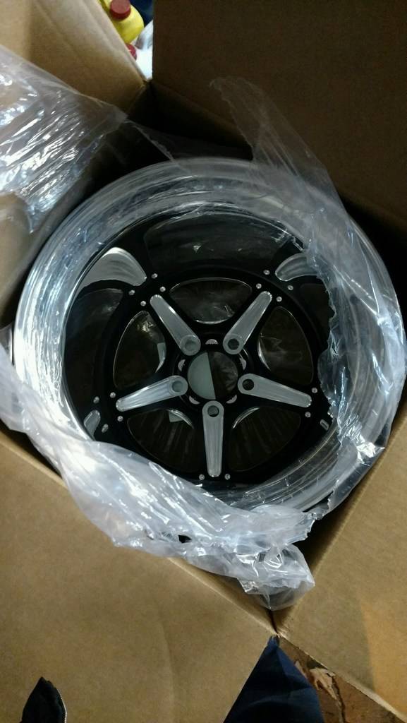 New aluminum wheel polish/sealant? 2D71F5C3-EB9F-4380-84BA-8E55CEAE38B2