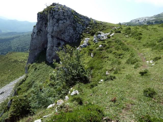 DULAU Y ALDAMIN (Los escoltas del Gorbea) P1020304_