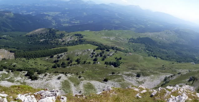 DULAU Y ALDAMIN (Los escoltas del Gorbea) Pano2_-6