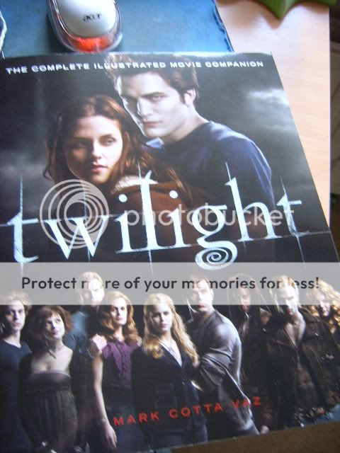 Also Twilight posters in your room? Show them! ;) - Page 7 SUC55096