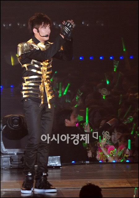 صورKim Kyu Jong عضو فرقه ss501 20090801195413902801