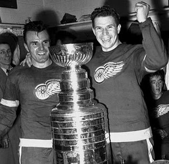 Several Red Wings make the NHL's greatest 100 list 1950StanleyCupLumleyandBabando